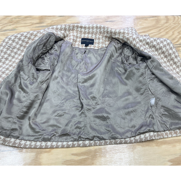 Banana Republic Houndstooth Wool Cropped Coat Jacket Beige Size 12 Classic Y2K - Picture 7 of 14
